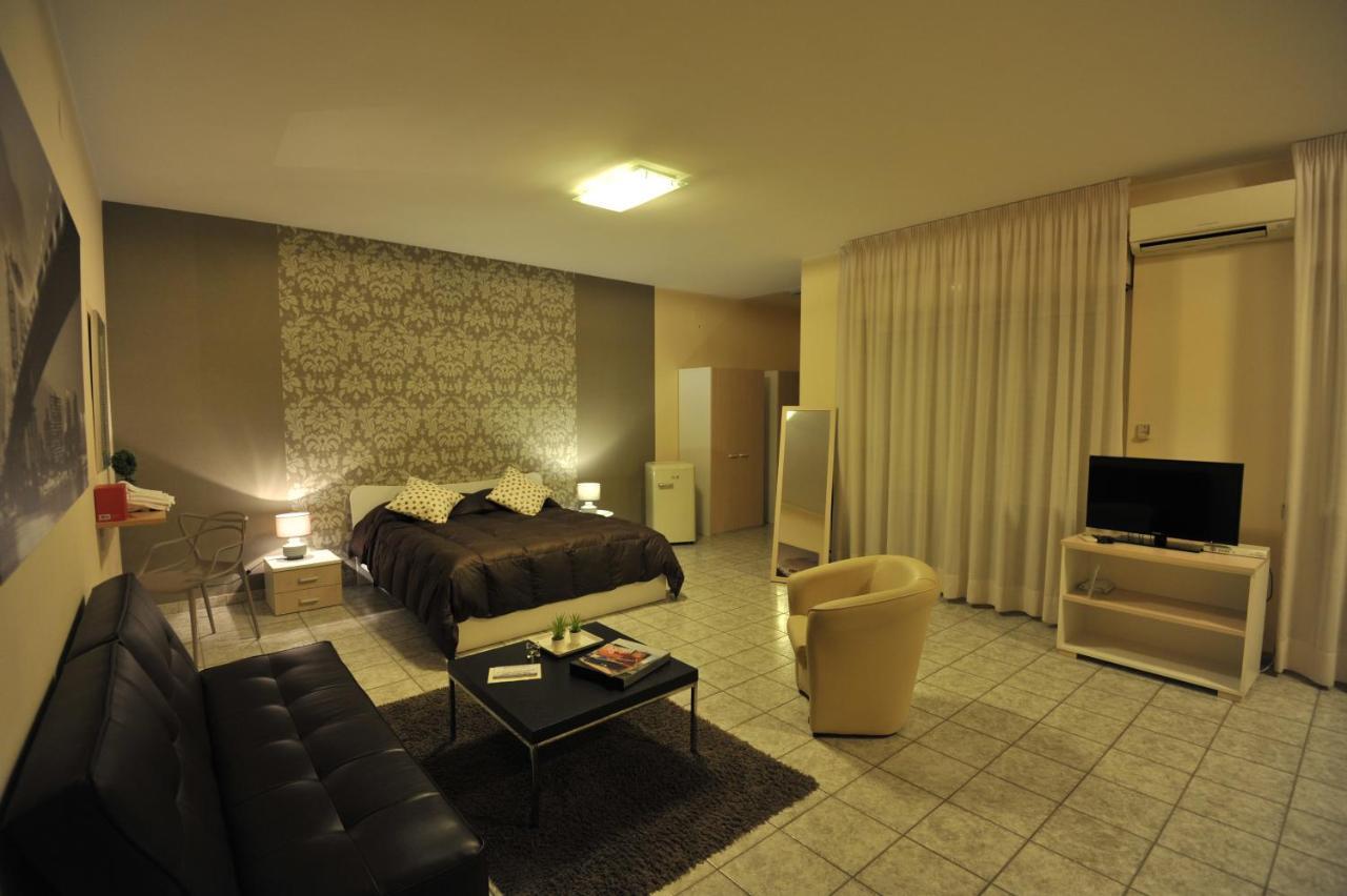 Quarantadue Quindici Hotell Termoli Exteriör bild