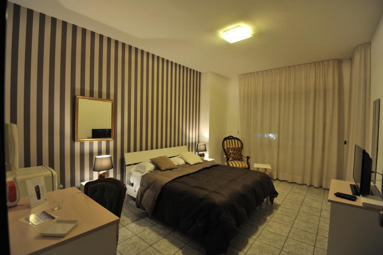 Quarantadue Quindici Hotell Termoli Exteriör bild