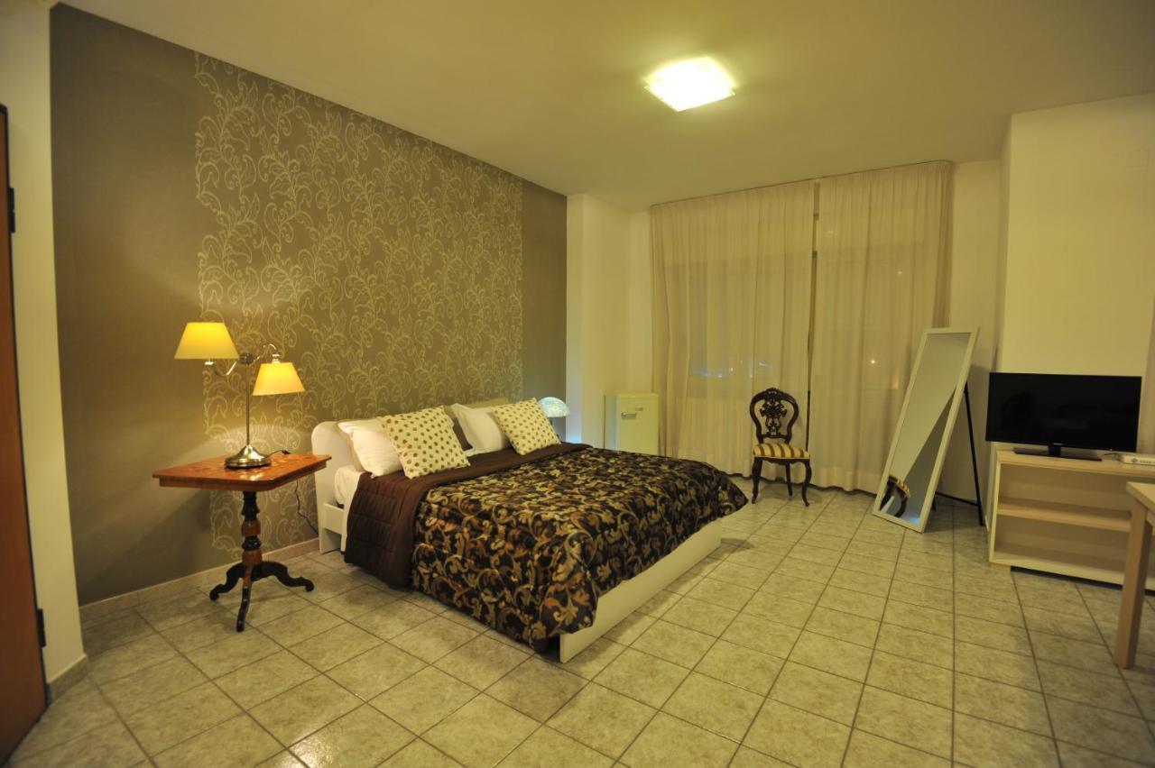 Quarantadue Quindici Hotell Termoli Exteriör bild
