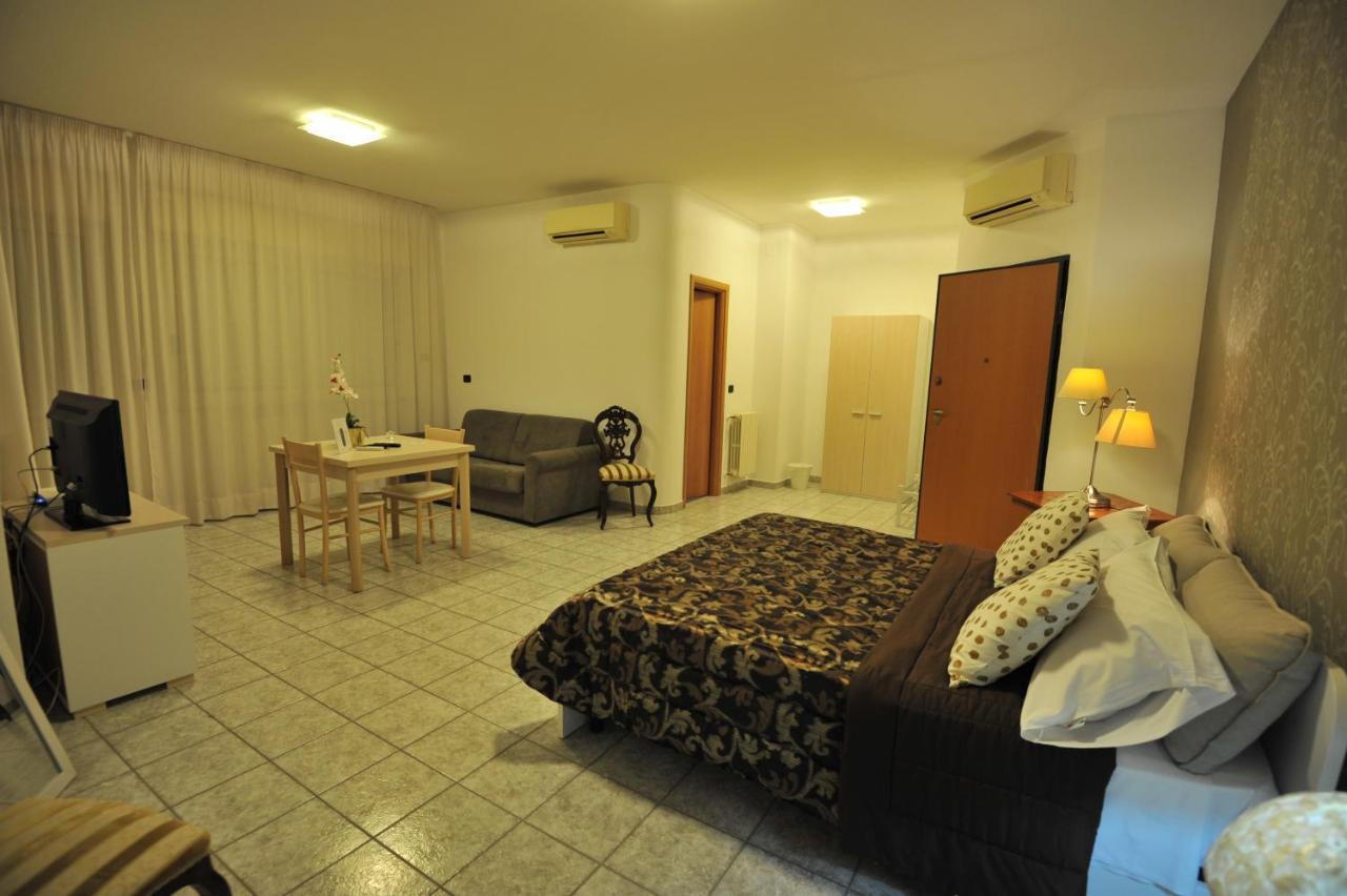 Quarantadue Quindici Hotell Termoli Exteriör bild