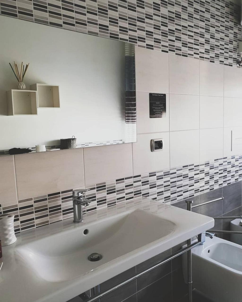 Quarantadue Quindici Hotell Termoli Exteriör bild